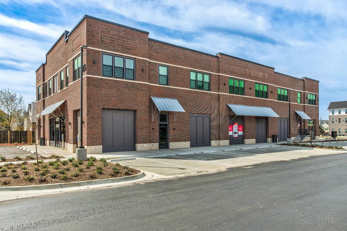 100129943_hdp_centerstonemarketlofts_ext_bld3