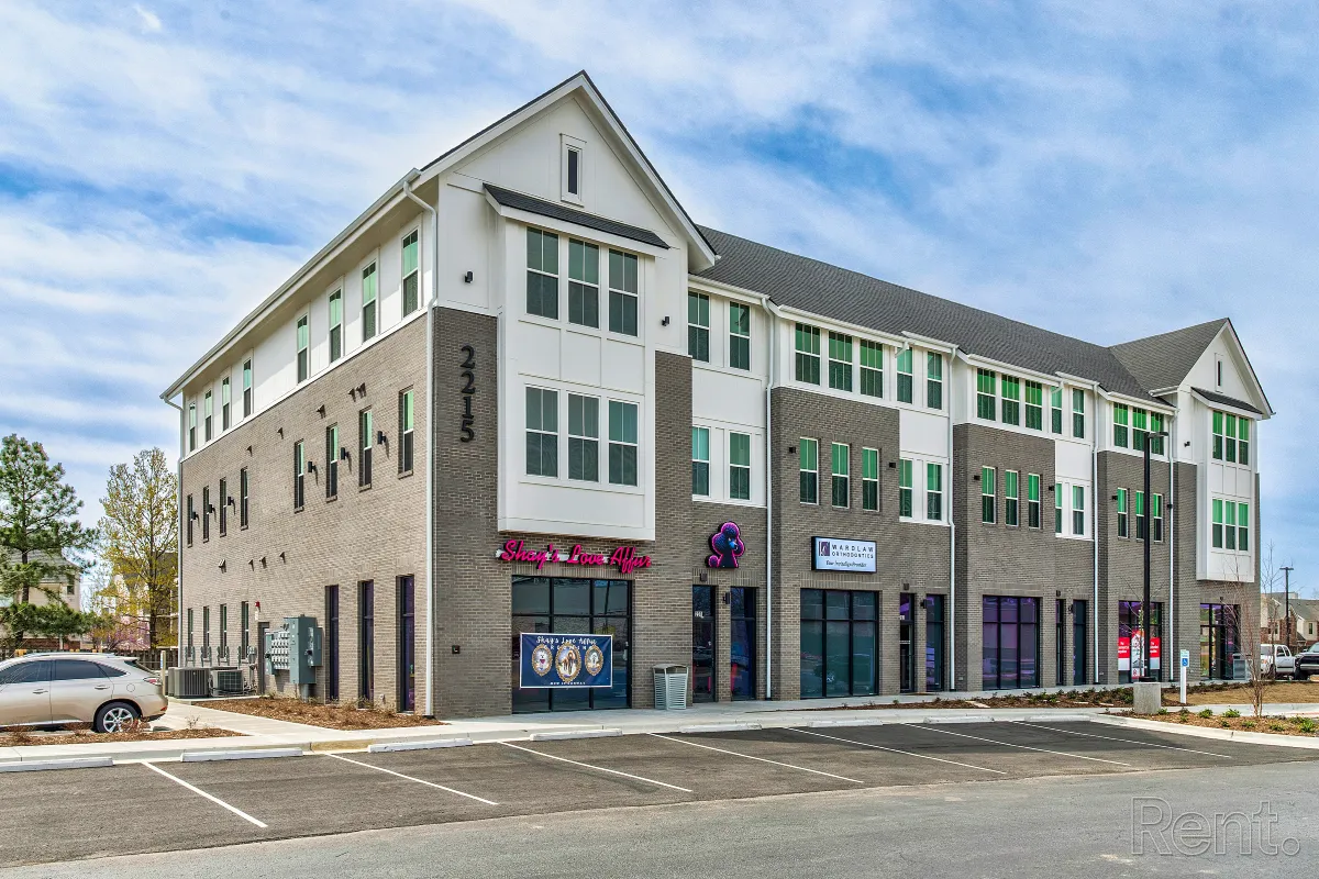 Centerstone Markets + Lofts